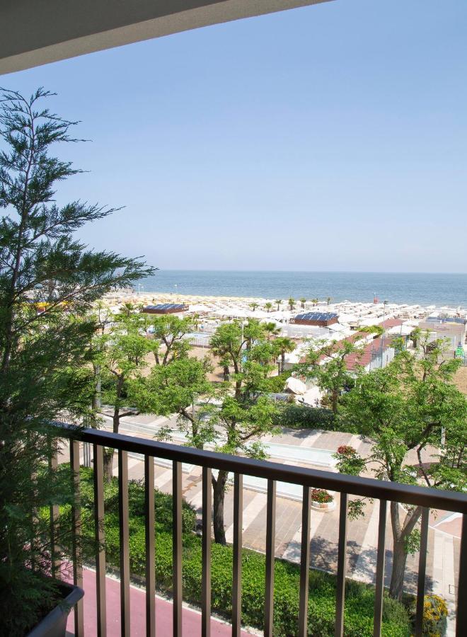 Hotel Mon Cheri Riccione Exterior foto